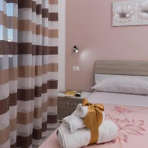 Tra La Montagna E Il Mare Bed & Breakfast San Vito Lo Capo